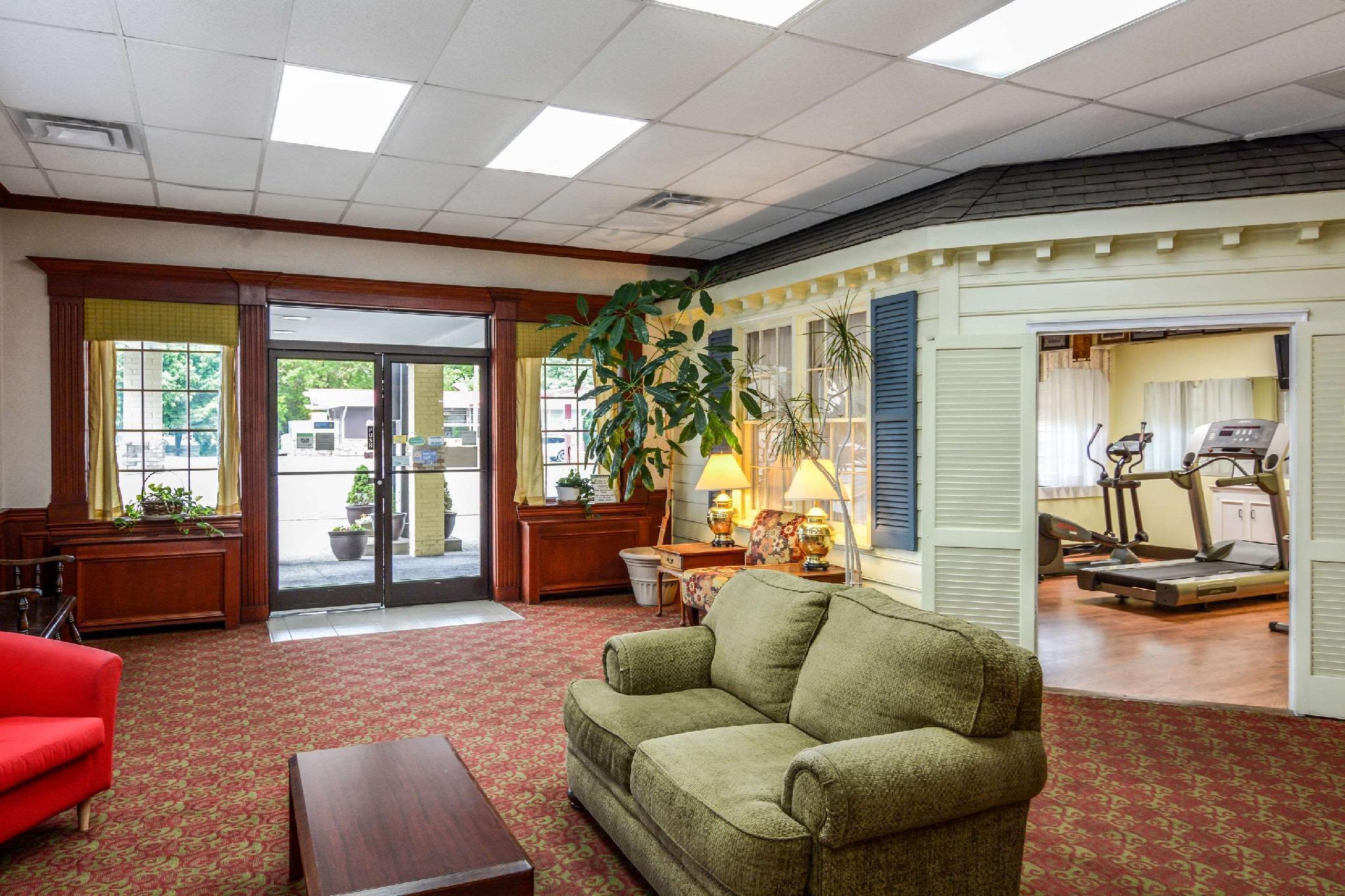 Baymont By Wyndham Front Royal Near Shenandoah National Park Hotel Bagian luar foto