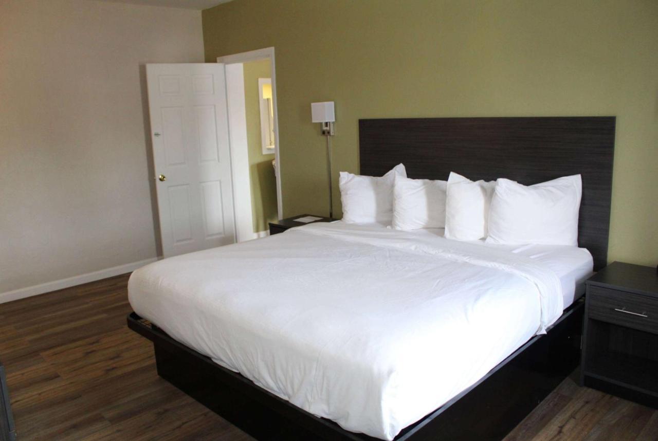 Baymont By Wyndham Front Royal Near Shenandoah National Park Hotel Bagian luar foto