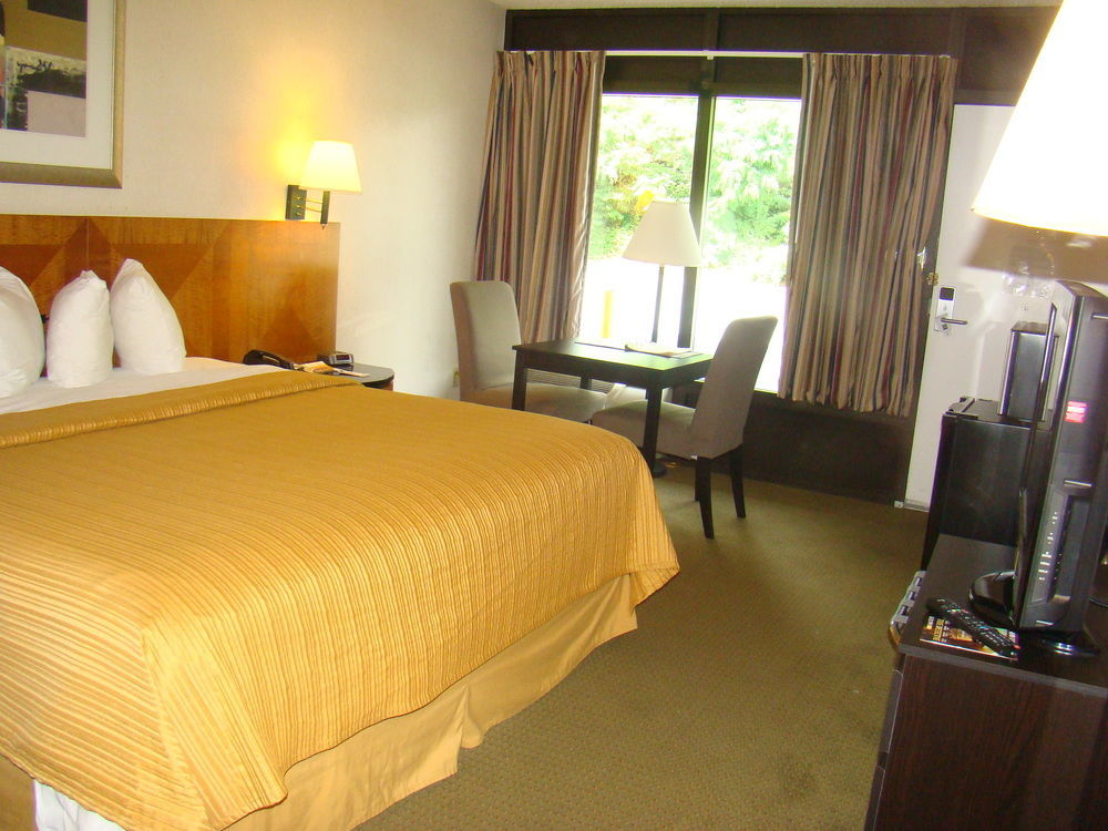 Baymont By Wyndham Front Royal Near Shenandoah National Park Hotel Bagian luar foto